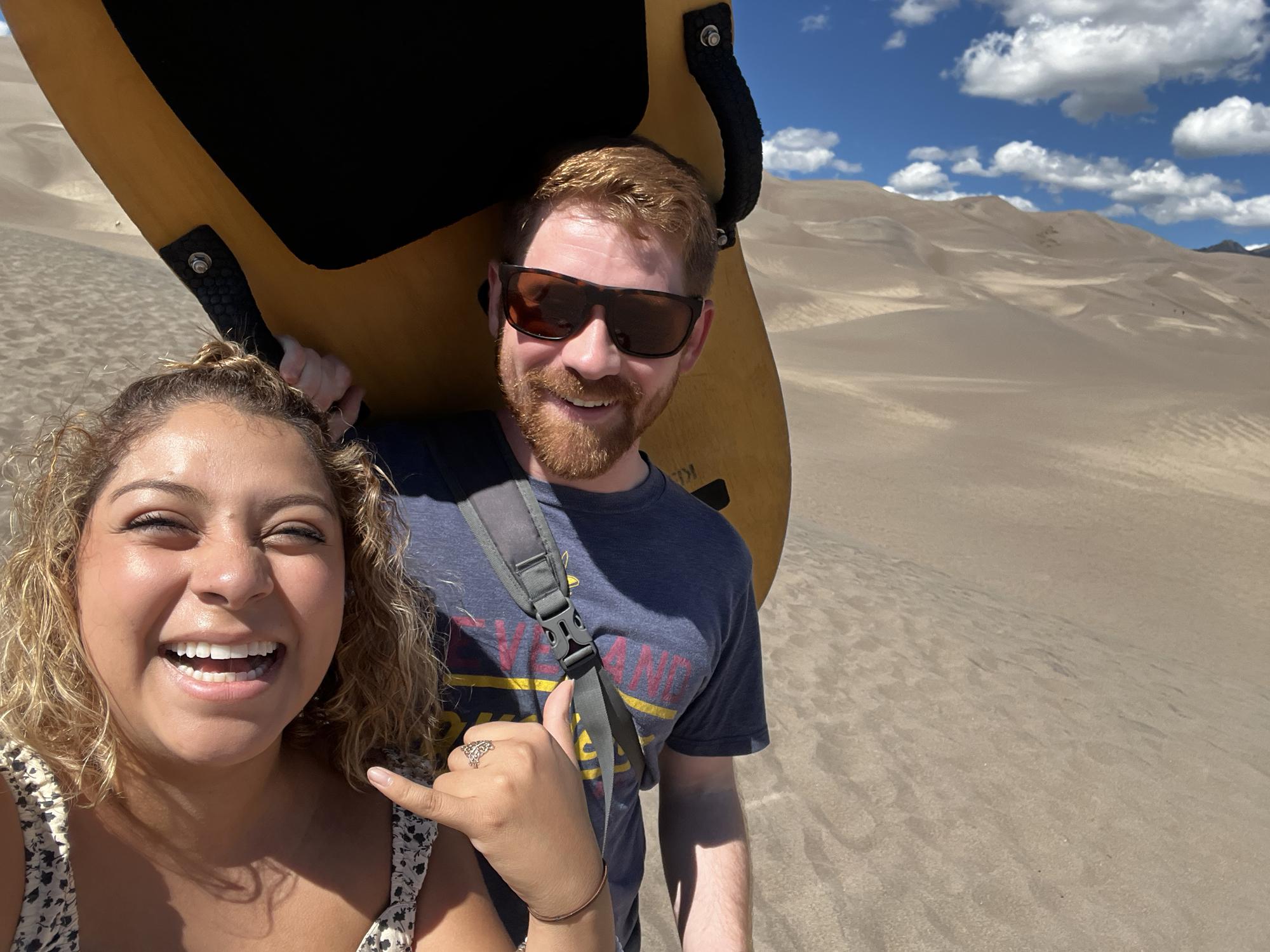 Shredding on the dunes 🛷