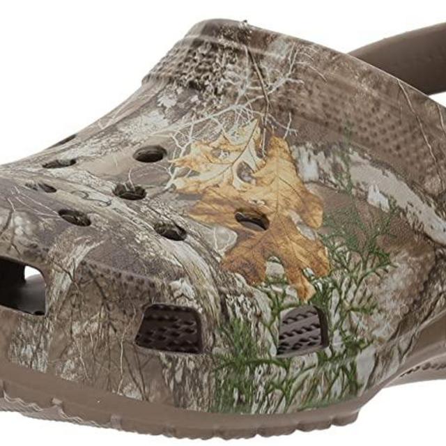 Crocs Men's and Women's Classic Realtree Clog | Camo Crocs for Men and Women
