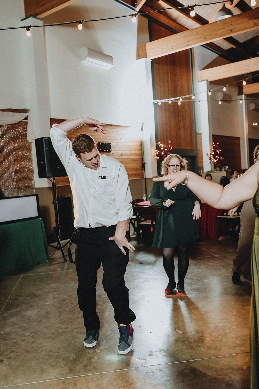 The Wedding Website of Shelby Ford and Maximillian Whitney