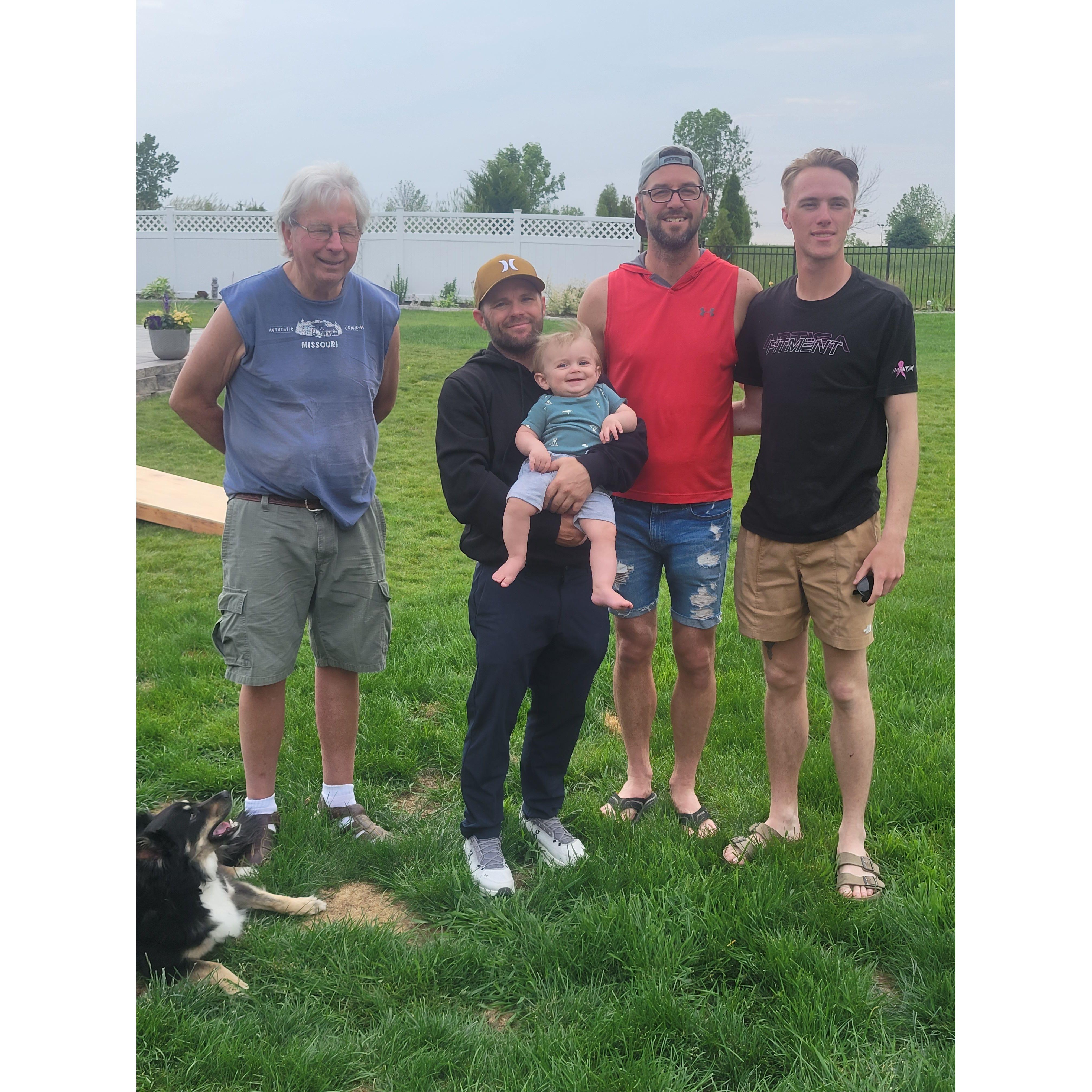 How many generations of Schleihs men do you see?