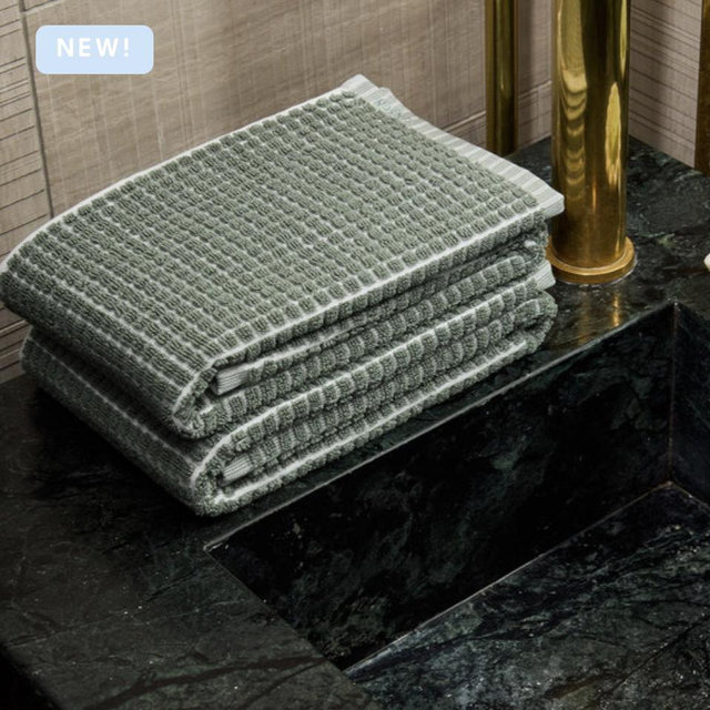 Sculpted Terry Hand Towels