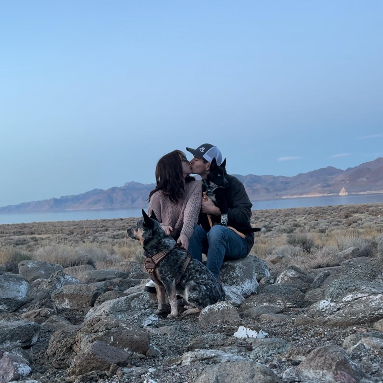 Best family photo we could get this day..😂