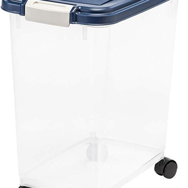 IRIS Airtight Food Storage Container