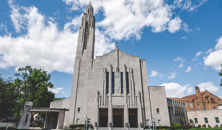 The Wedding Website of Lindsey O'Dell and Max Stone