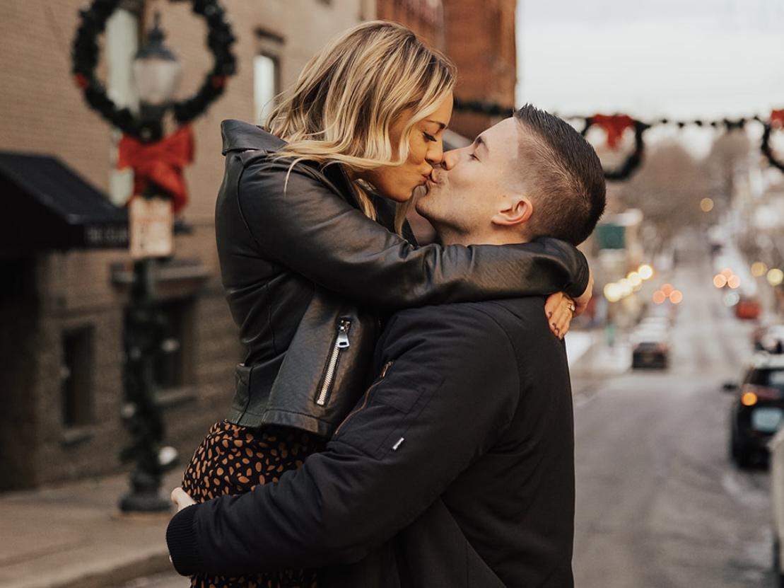 The Wedding Website of maggie senor and tyler van blarcom
