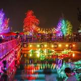 Spruce Street Harbor Park