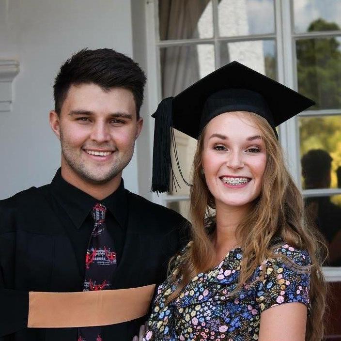 Maart 2017 – Wesley vang graad (vir die eerste keer).