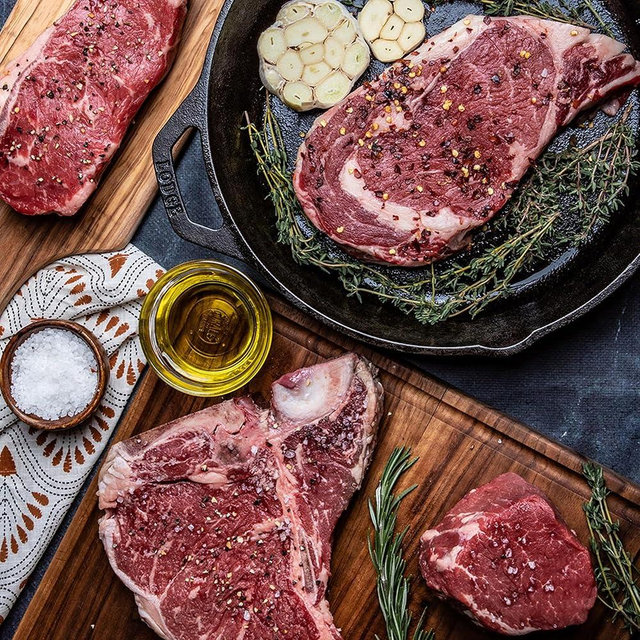 MeatWorks USDA Prime Steak Assortment Box (2 x (12 oz.) Ribeye, 2 x (14 oz.) T-Bone, 2 x (12 oz.) NY Strip, 2 x (8 oz.) Filet Mignon)