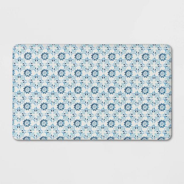 1'5"x2'6" Medallion Comfort Mat Blue - Threshold™