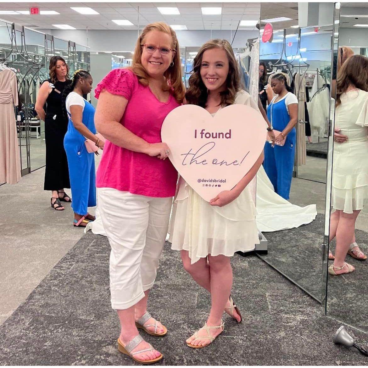The day I found my dress! (The REAL one!)
