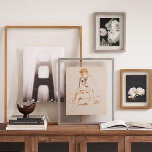 Floating Gallery Frame - Gold Metal Finish