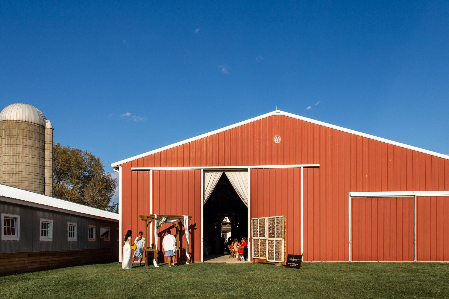 The Wedding Website of Brittany Phillips and Luke Nehrig