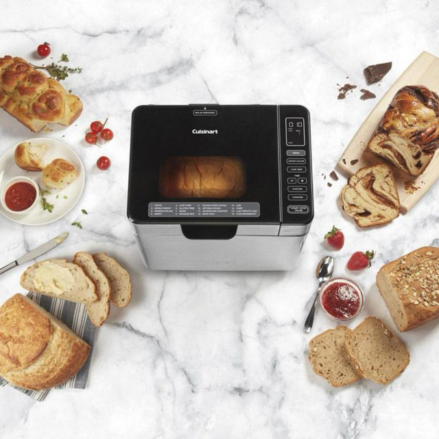 Cuisinart - Custom Convection Bread Maker CBK-210