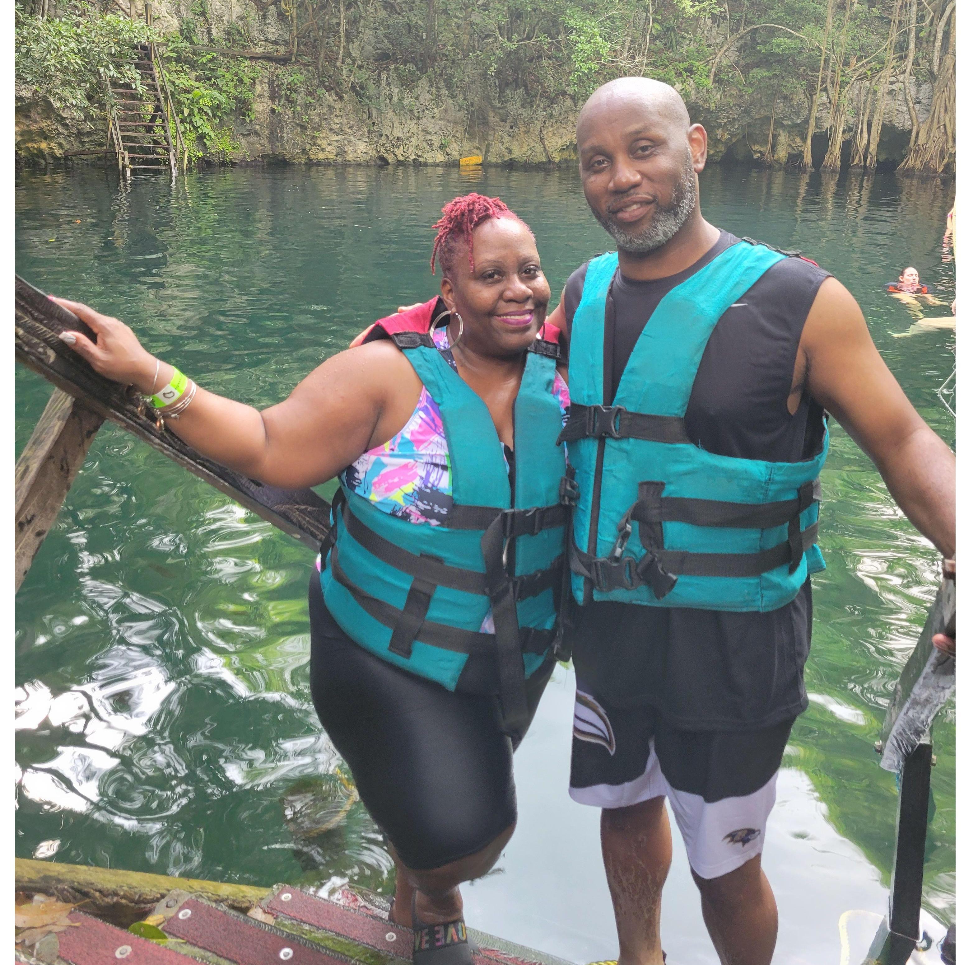 Cenote adventure - Cancun '22