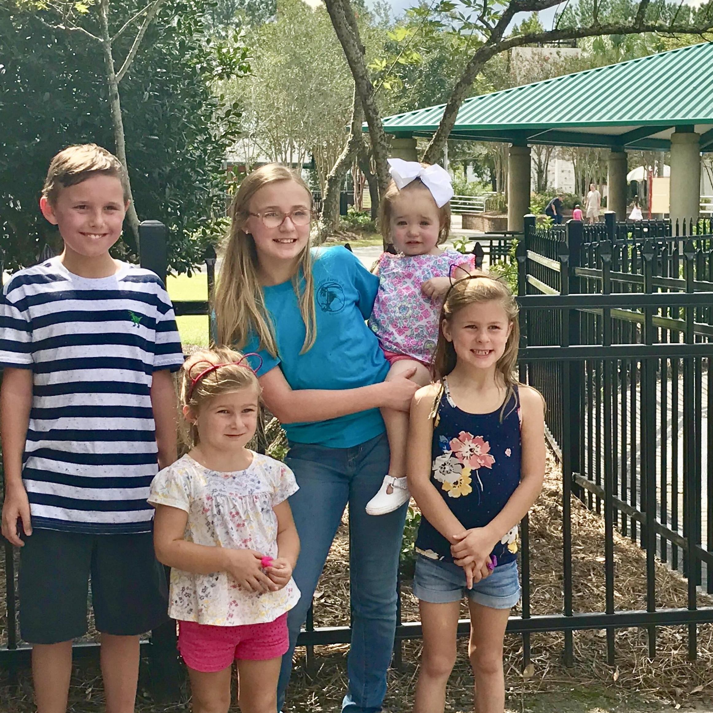 Kate's niblings (Liam, Brianna, Maddie, Gray, and Rhetta)