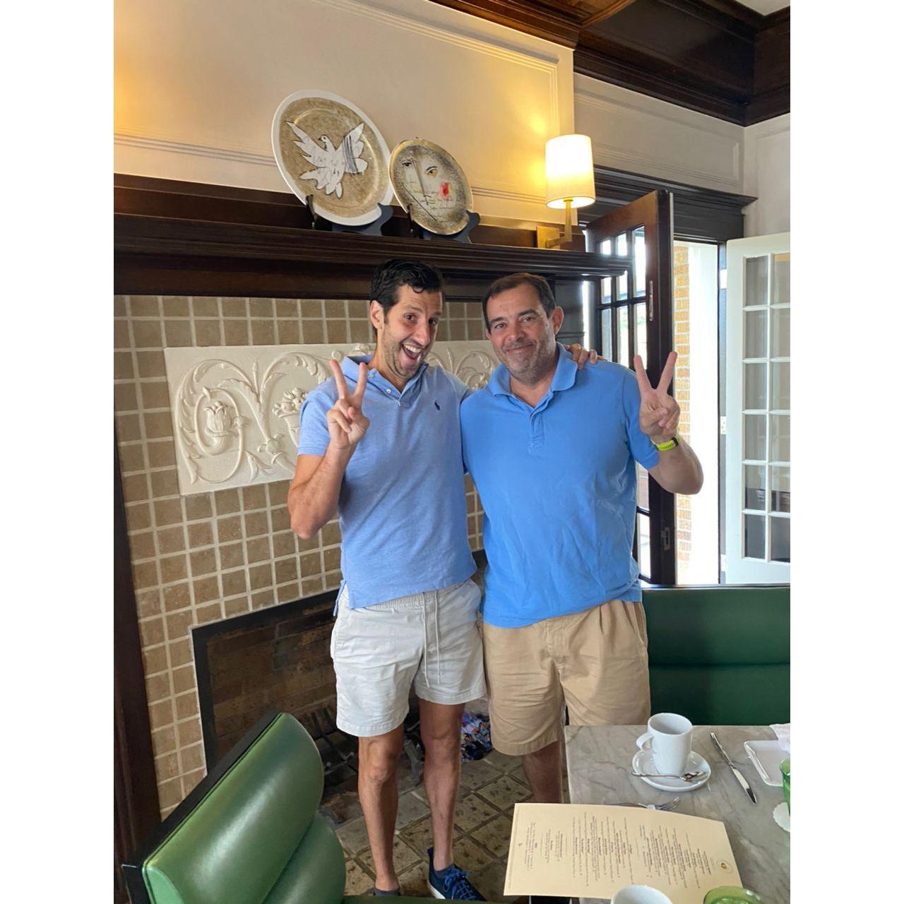 Luiiisss A (complice para la entrega de la roca)