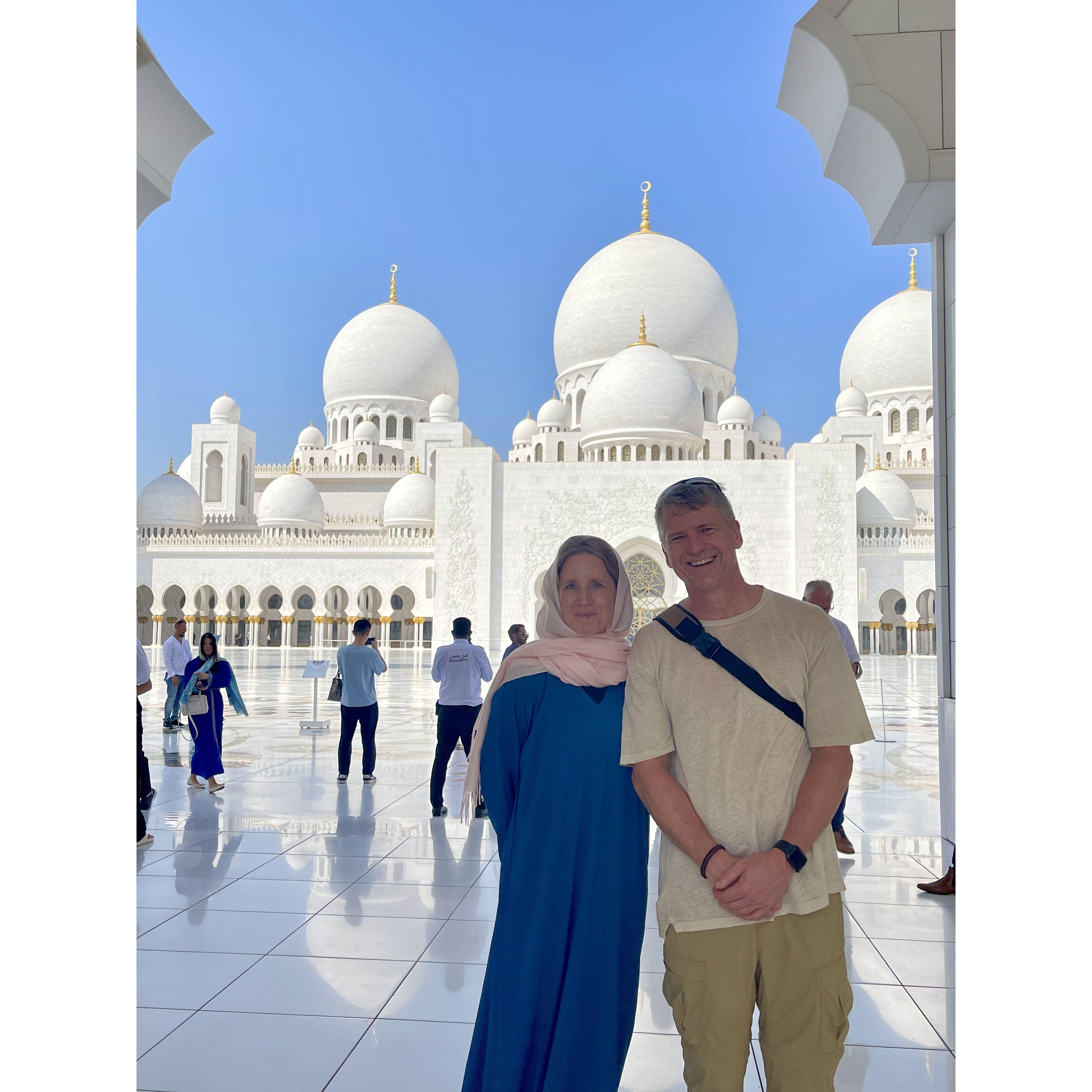 Temple tour in Abu Dhabi