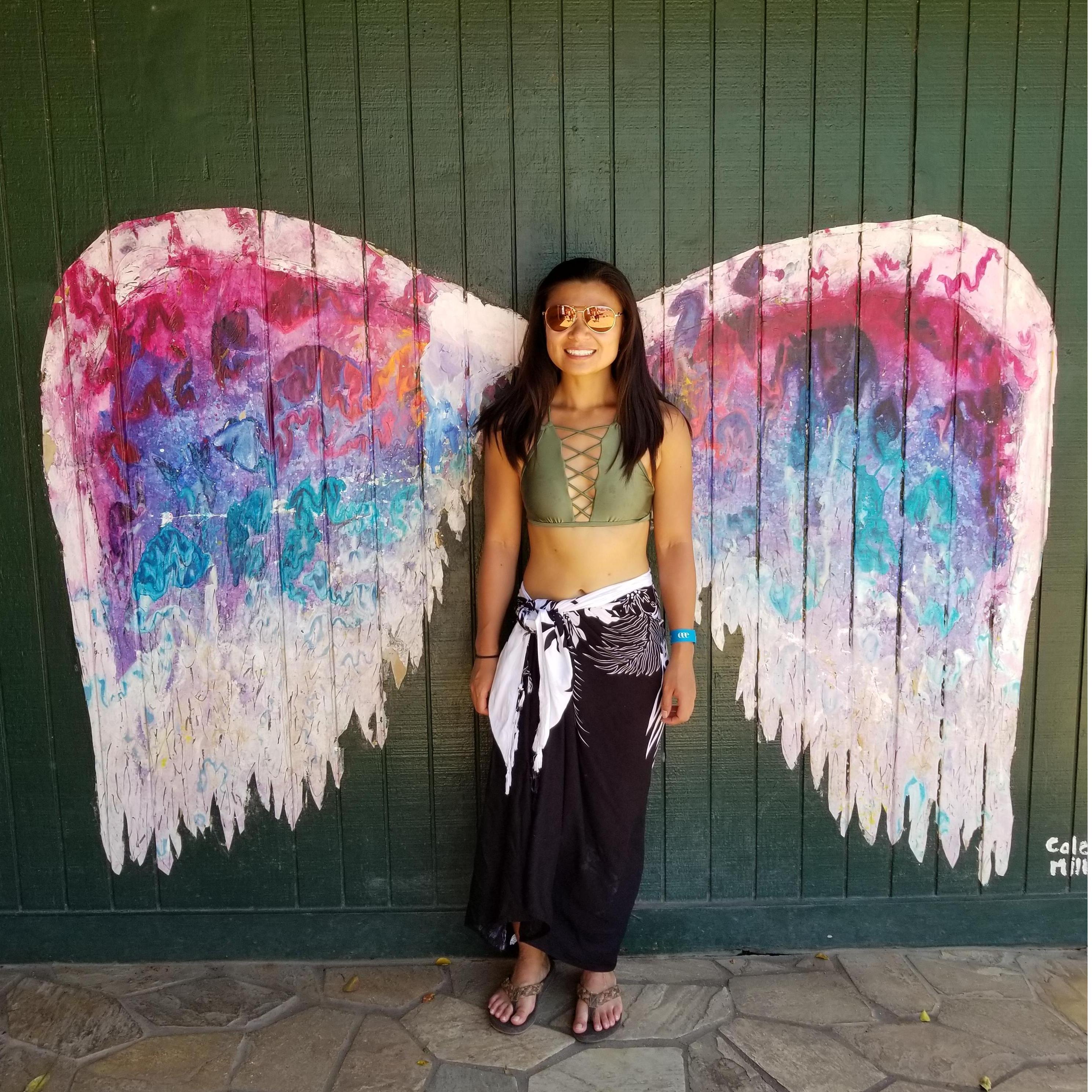 Angels wear slippas in Hawaii