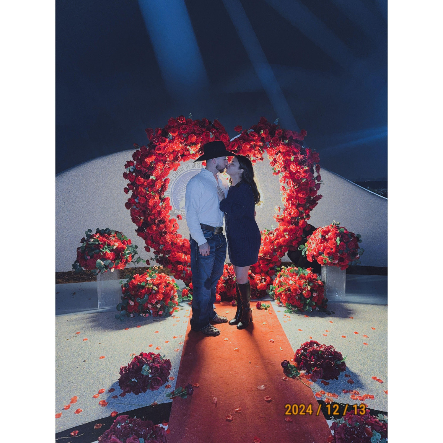 The night we got engaged! // La noche que nos comprometimos!