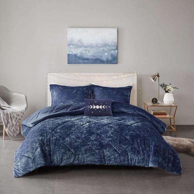 Intelligent Design Felicia 4-Piece Full/Queen Comforter Set in Navy