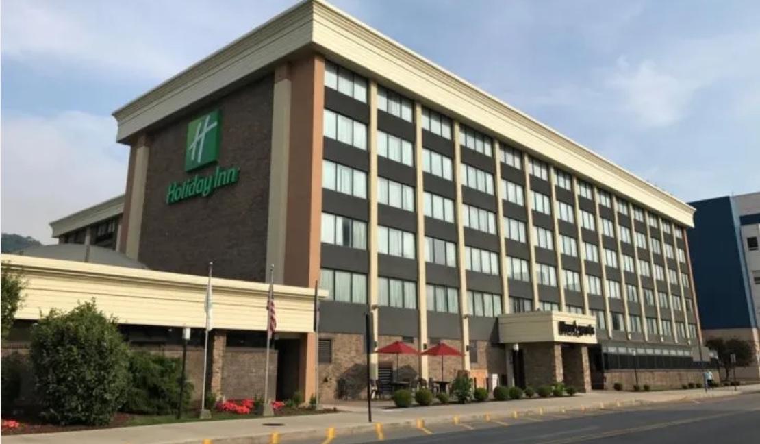 The Wedding Website of Andrew Jeffrey and Kallista Regan