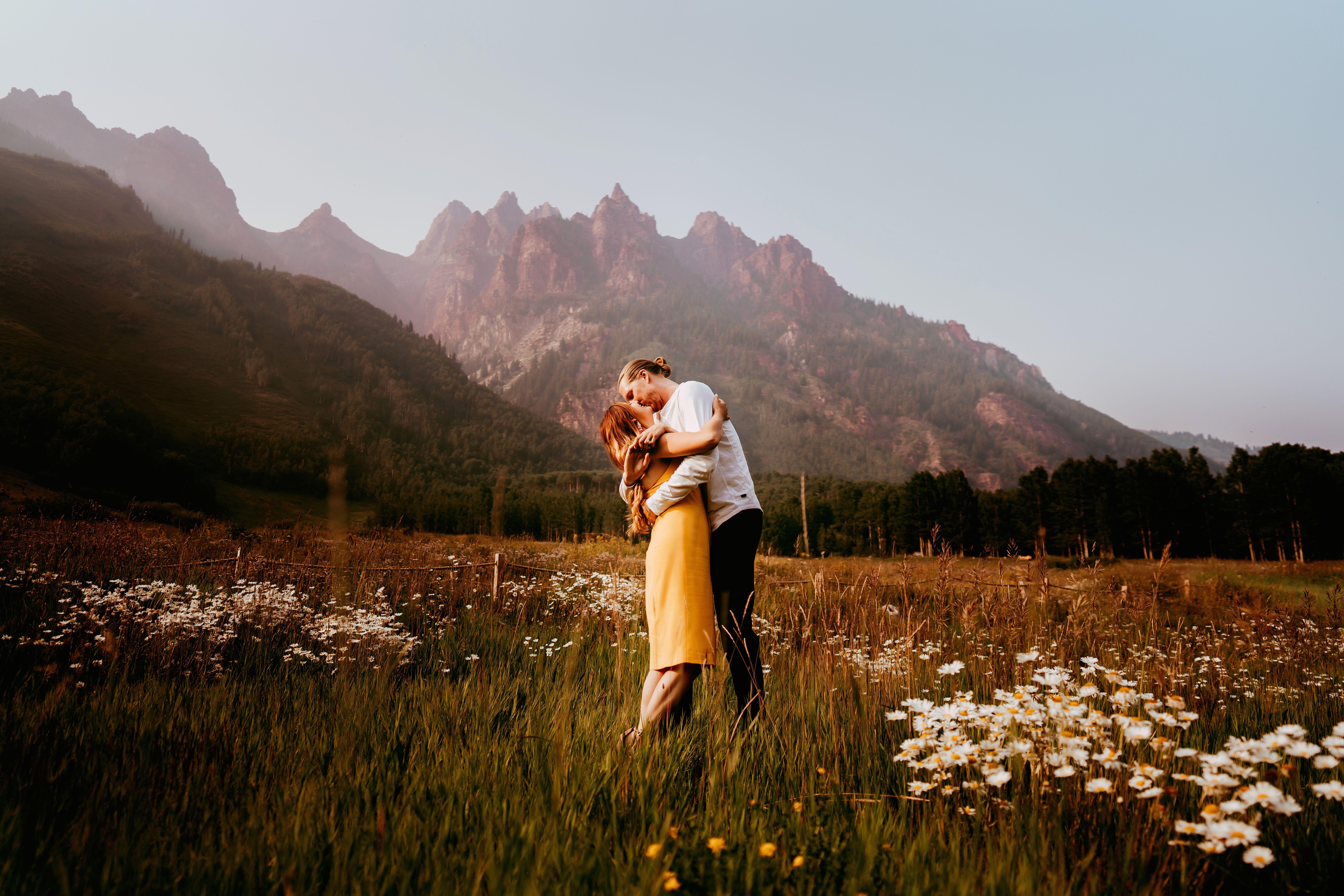 The Wedding Website of Robyn Freedman and Lukas Winegarner