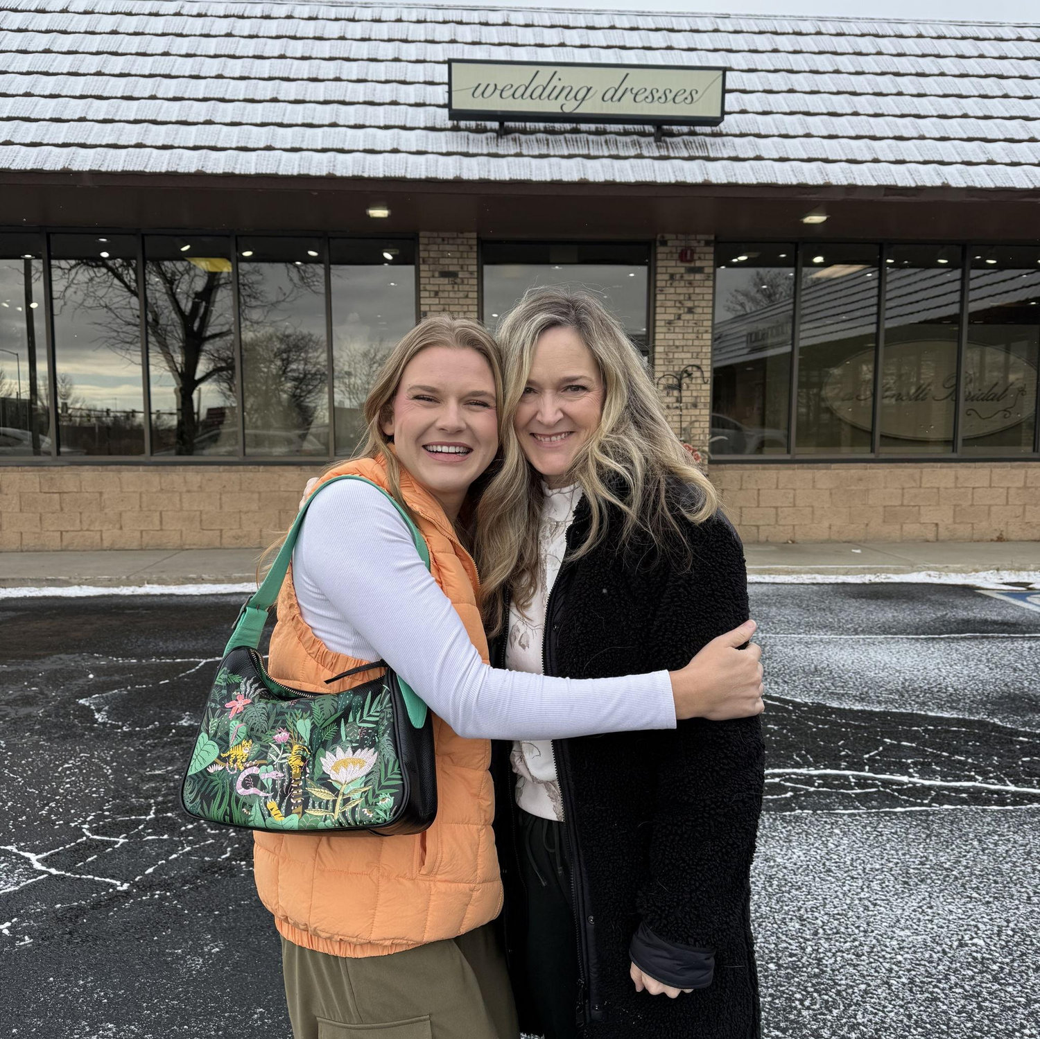 Veil shopping and dress reveal at D'Anelli Bridal with Mom, Paulette Kwaak over Thanksgiving weekend 2025!
