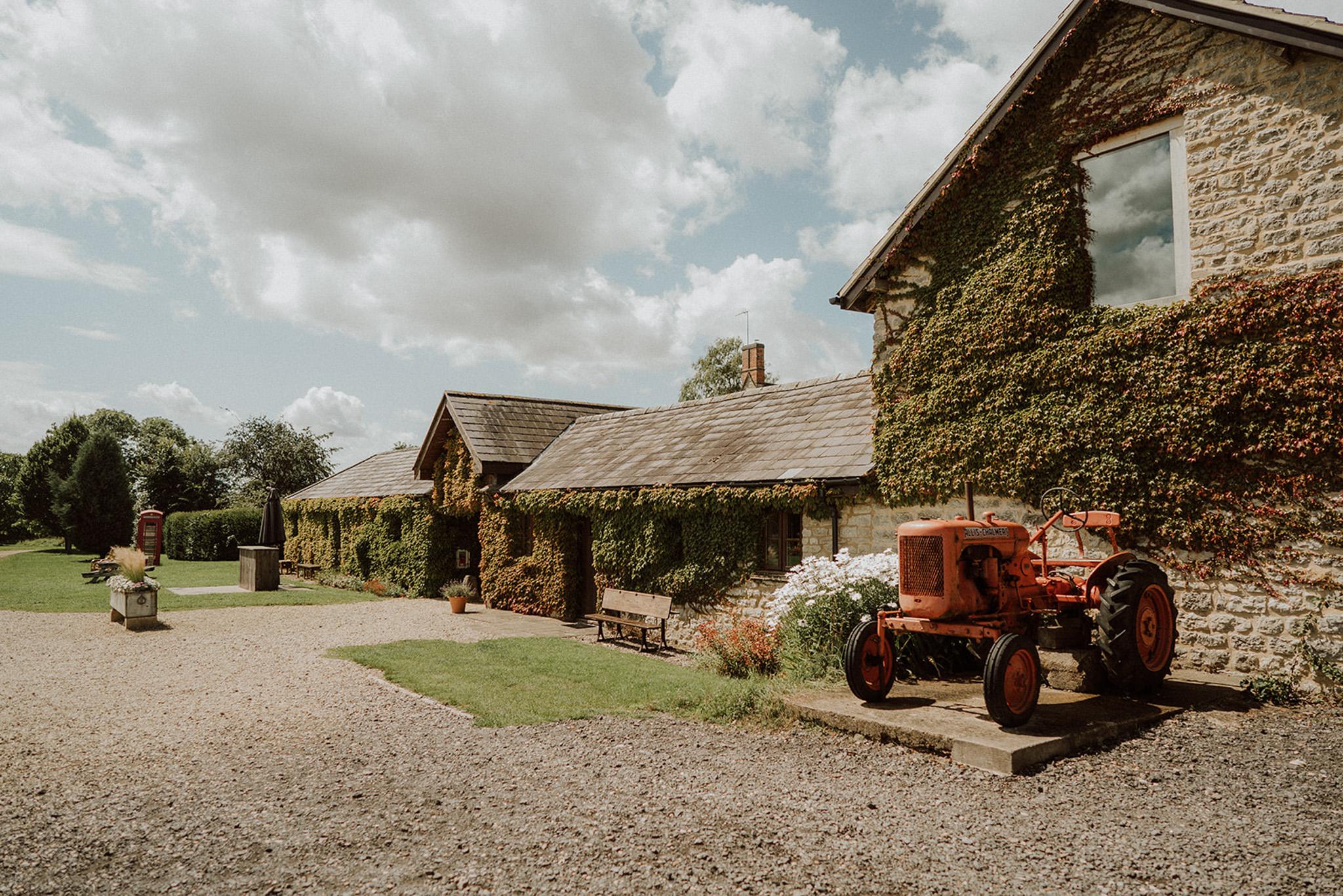 The Wedding Website of Rachael Wallington and Connor Sims
