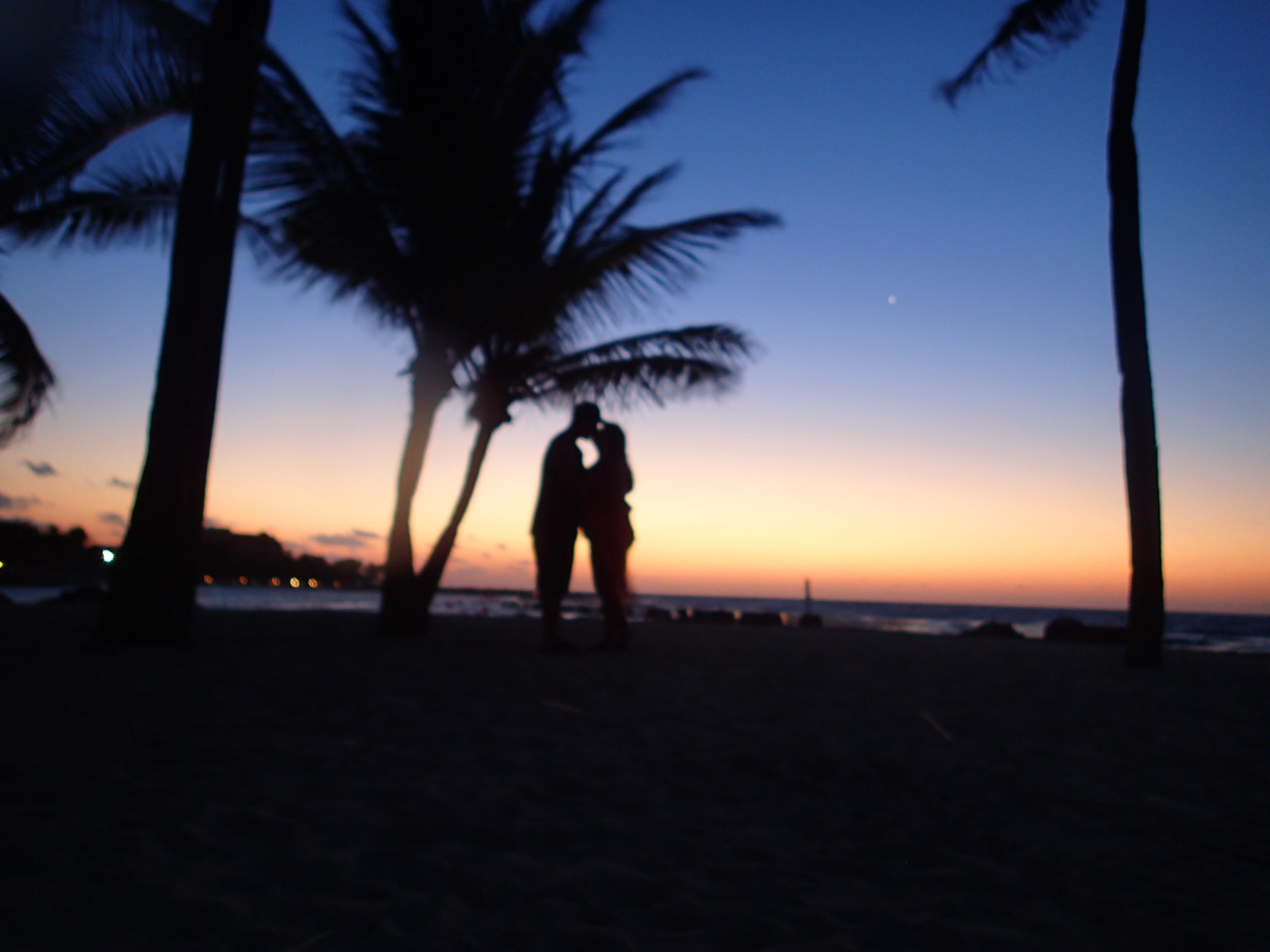 The Wedding Website of Vida Manaloto and Bob Spamola
