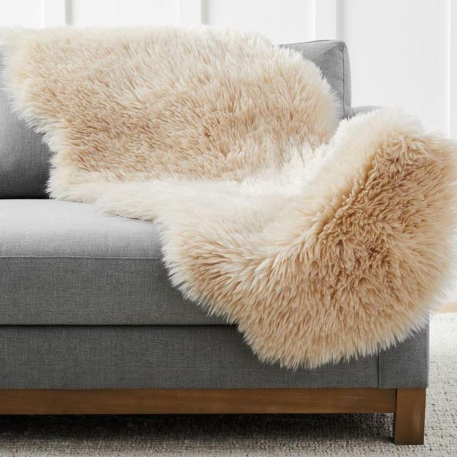 Luxe Faux Fur Double Length Hide, Bisque