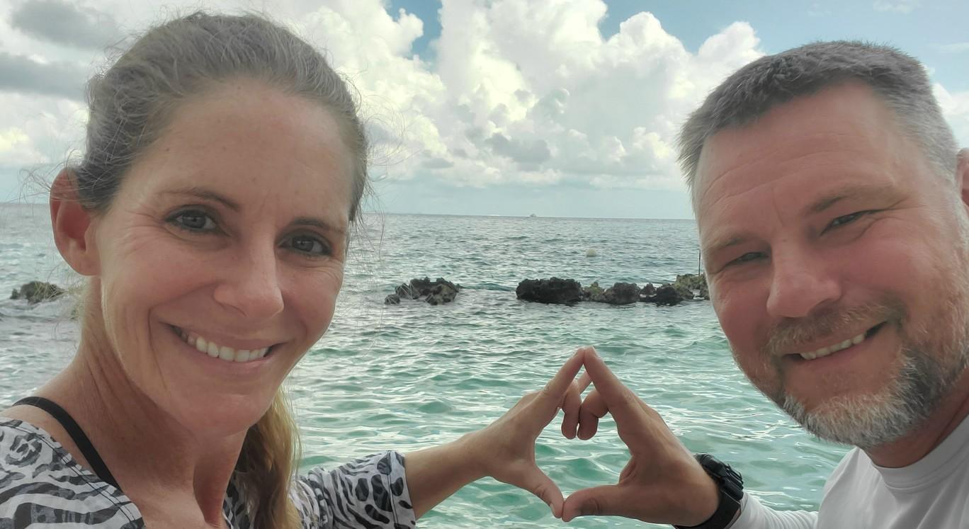 The Wedding Website of Lindsay Buzzard and Tony Reed