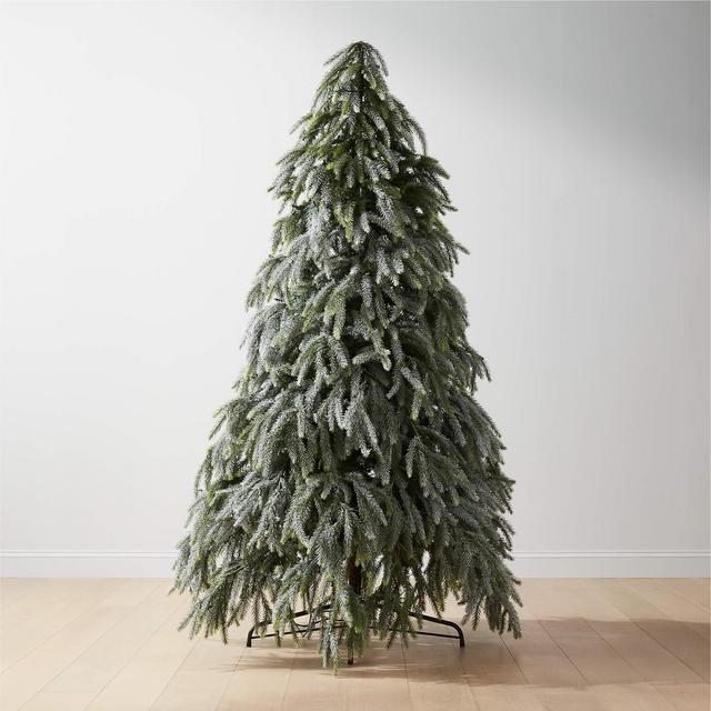 Flocked Pine Artificial Christmas Tree 7.5'