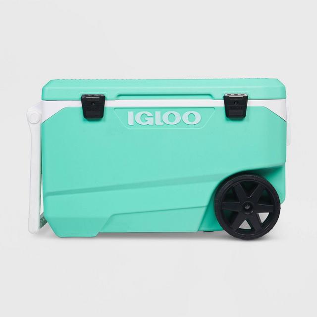 Igloo Latitude 90qt Roller Cooler - Mint