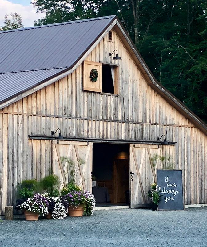 The Wedding Website of Qira Elliott and Pat Tompkins