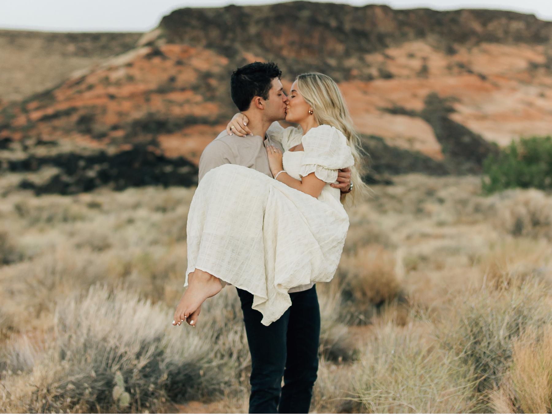 The Wedding Website of Halle Young and Max Hedglin