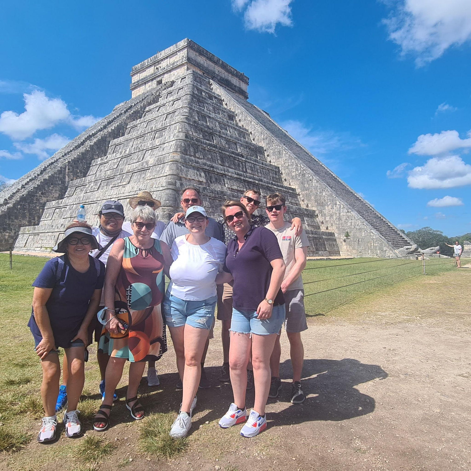 Chichén Itzá with Christiaan's family! (Mexico, 2022)