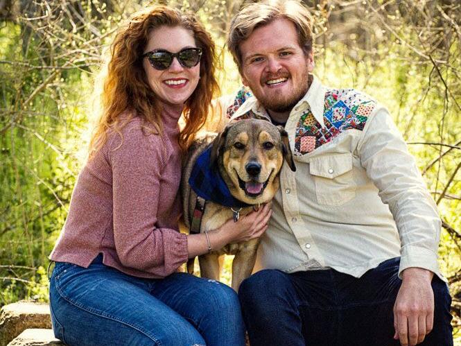 The Wedding Website of Ashley Lanyon and Harter Clingman