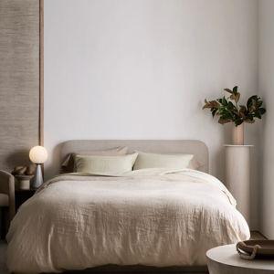 European Linen Deluxe Bedding Bundle in Toffee