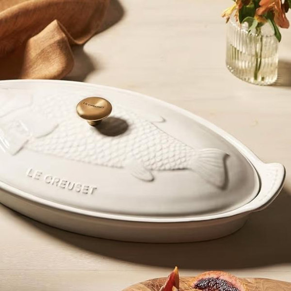 Le Creuset Stoneware Heritage Fish Baker, 1.7 qt., White