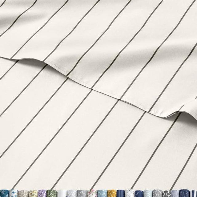 Striped Sheets - Beige & White Striped Sheets - 1 Flat & 1 Fitted & 2 Pillowcases w/ Deep Pockets – Wrinkle & Fade Free - Soft, Breathable and Cooling – Luxury Pinstripe Bedding - King Size Bed Set