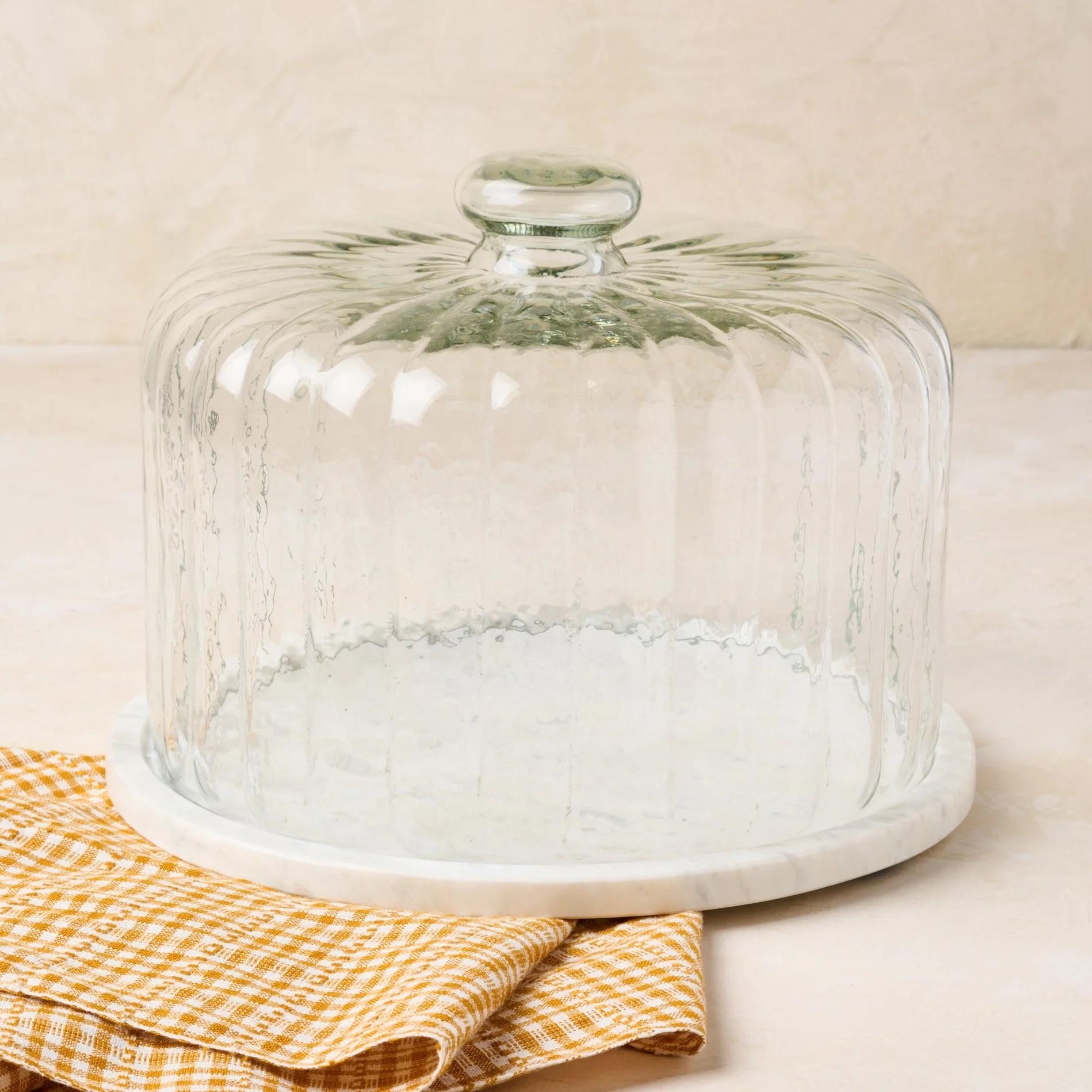 White Marble Fluted Cake Dome
