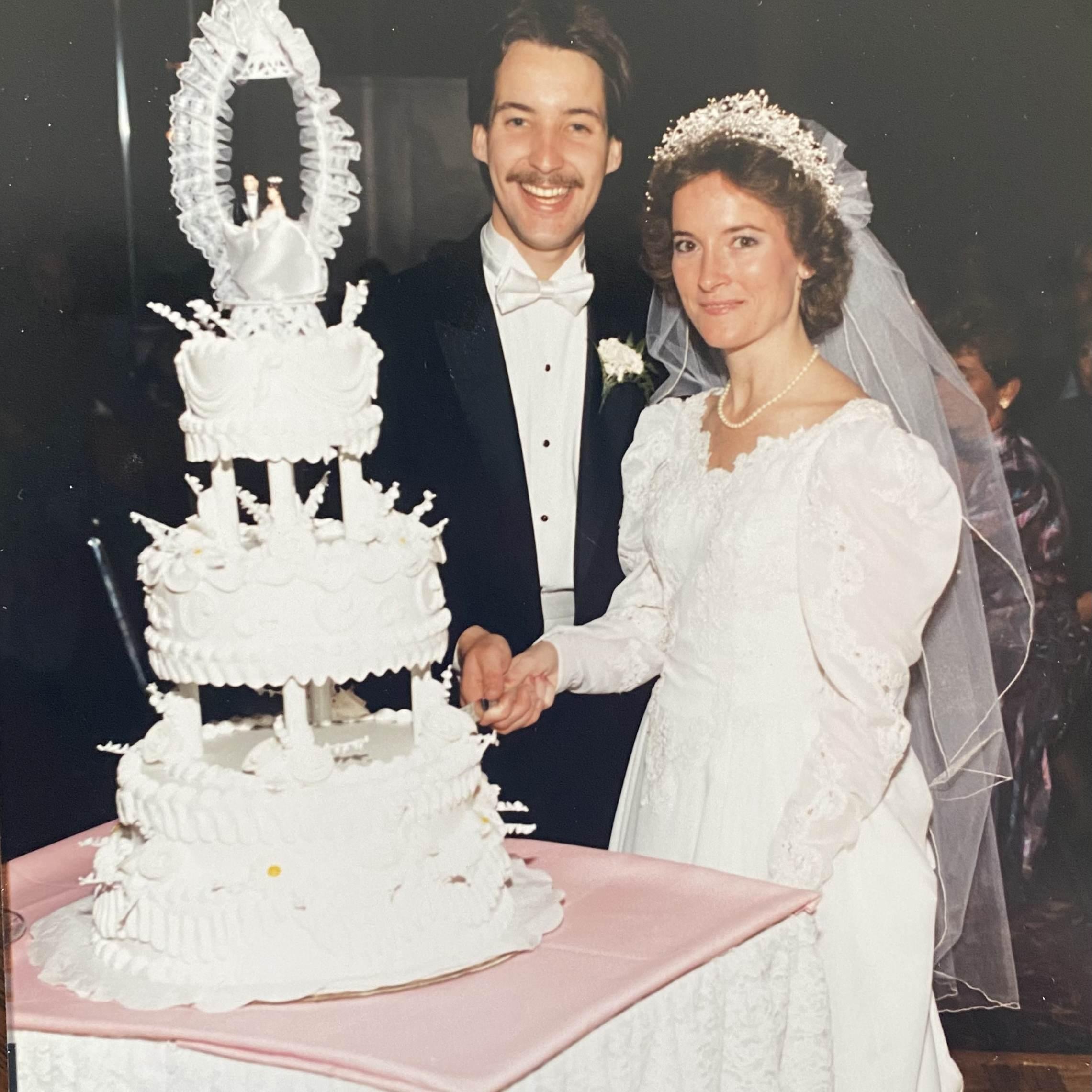 Mary Beth and Nick Pocalyko are Jason’s parents. They are been married since 1986.