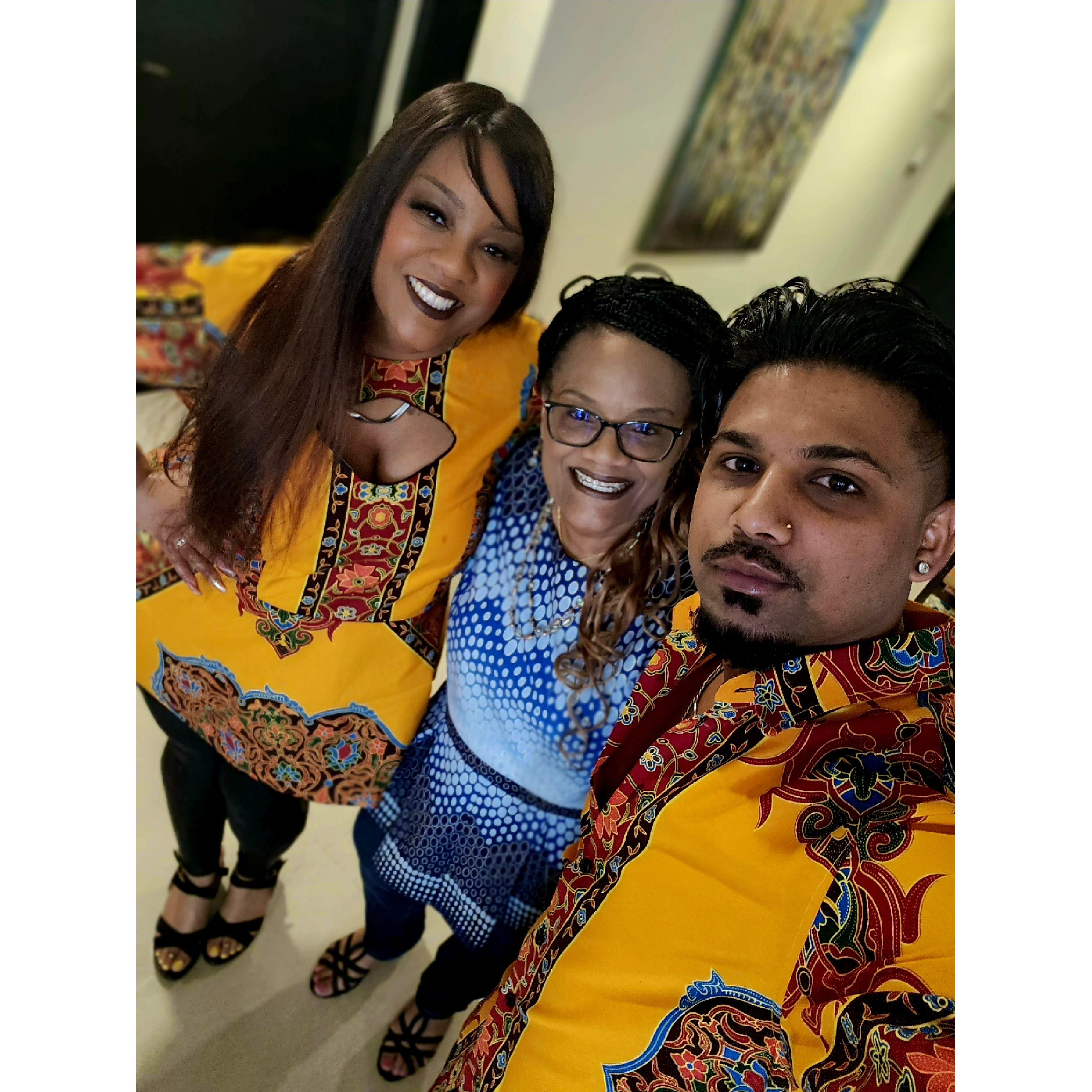 Engaged on Mother of the Bride's birthday! #0819