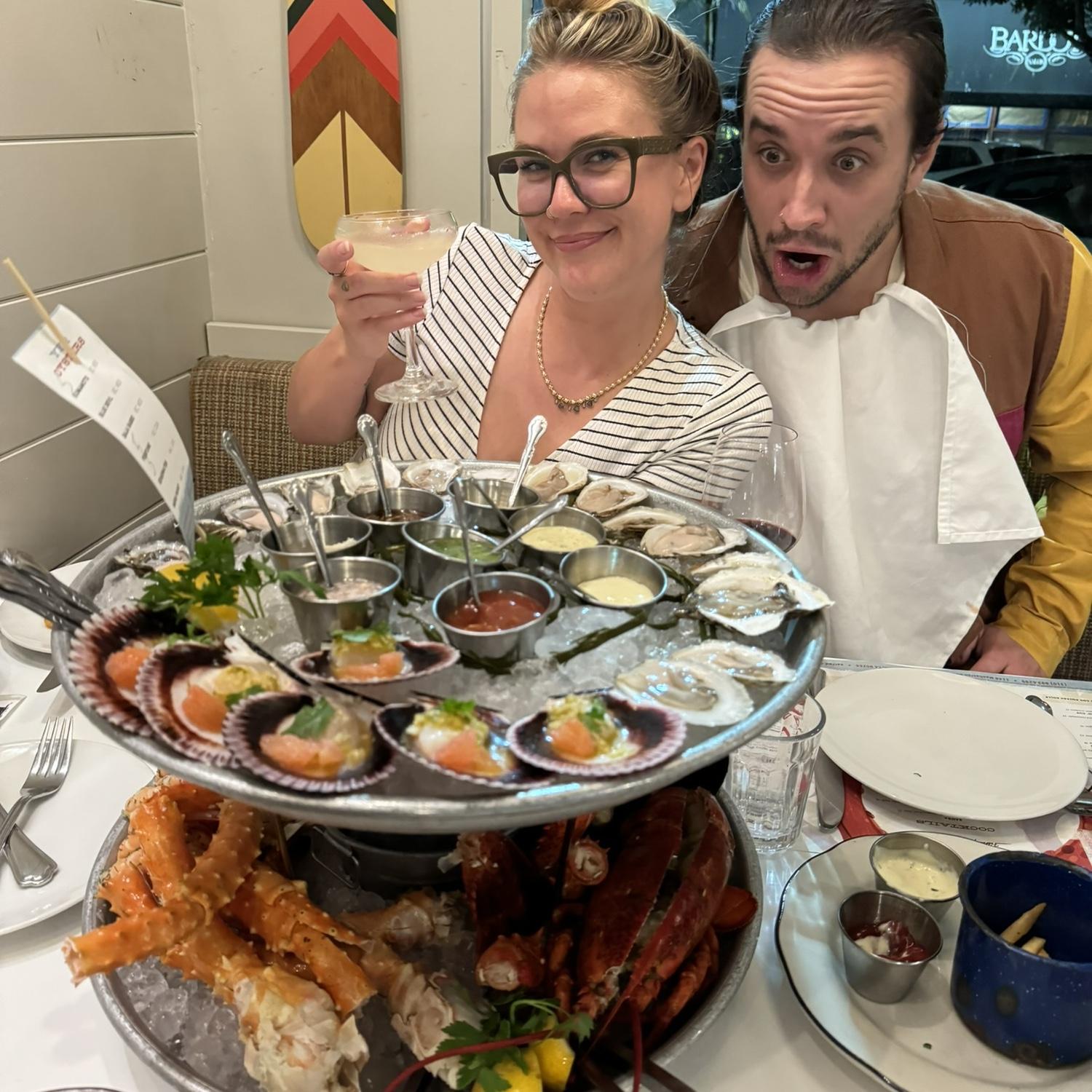 Did we mention we love seafood? Cheese and Rice! Look at the size of that seafood inferno!