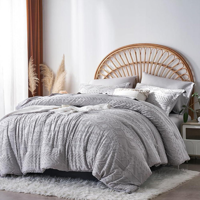 akkialla King Size Comforter Set 7 Pieces,Gray Boho Tufted Bedding Comforter Sets in King Size for All Seasons,Bed in a Bag with Comforter,Flat Sheet,Fitted Sheet,Pillowcases and Shams(Gray,King)