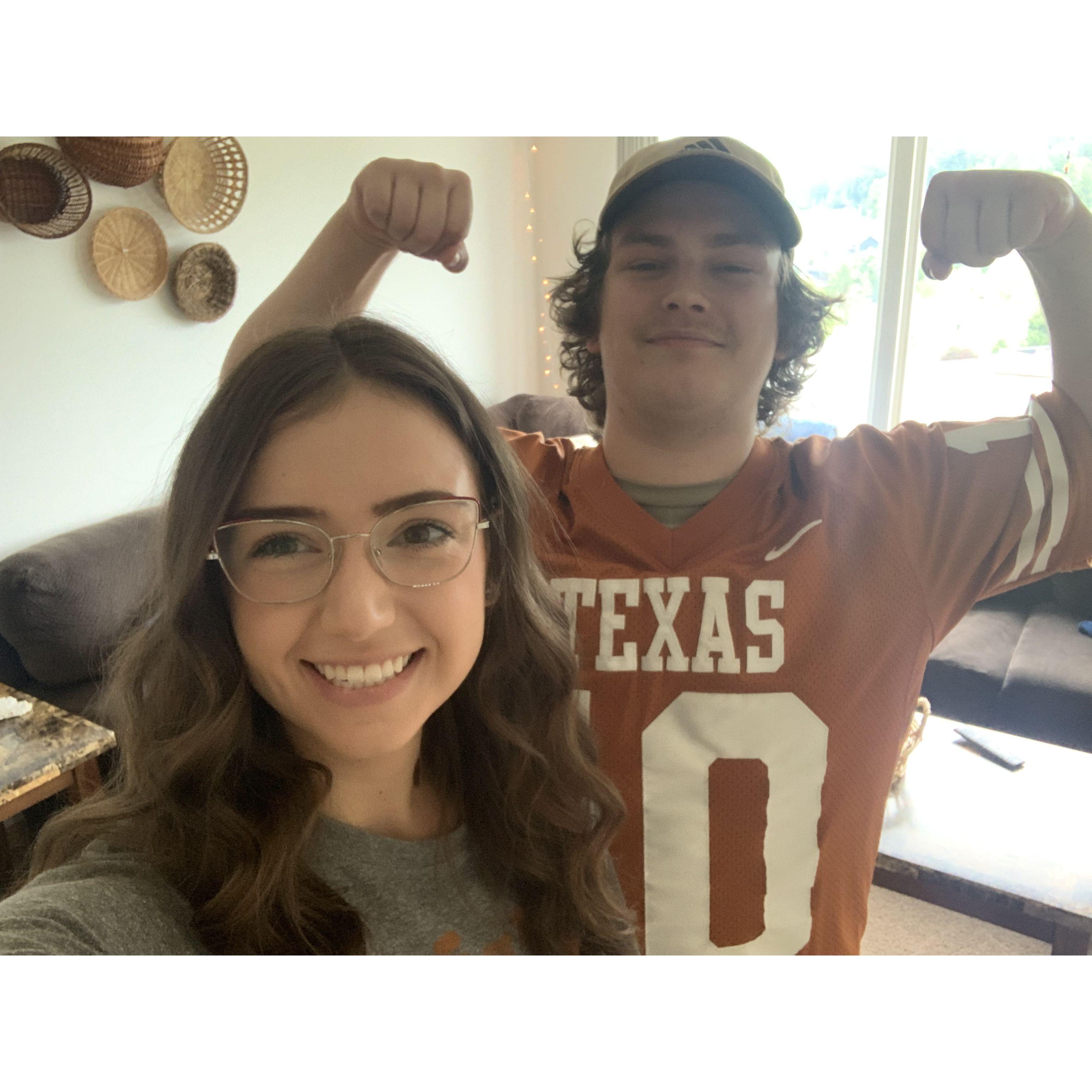 Hook'em Horns - September 10, 2022