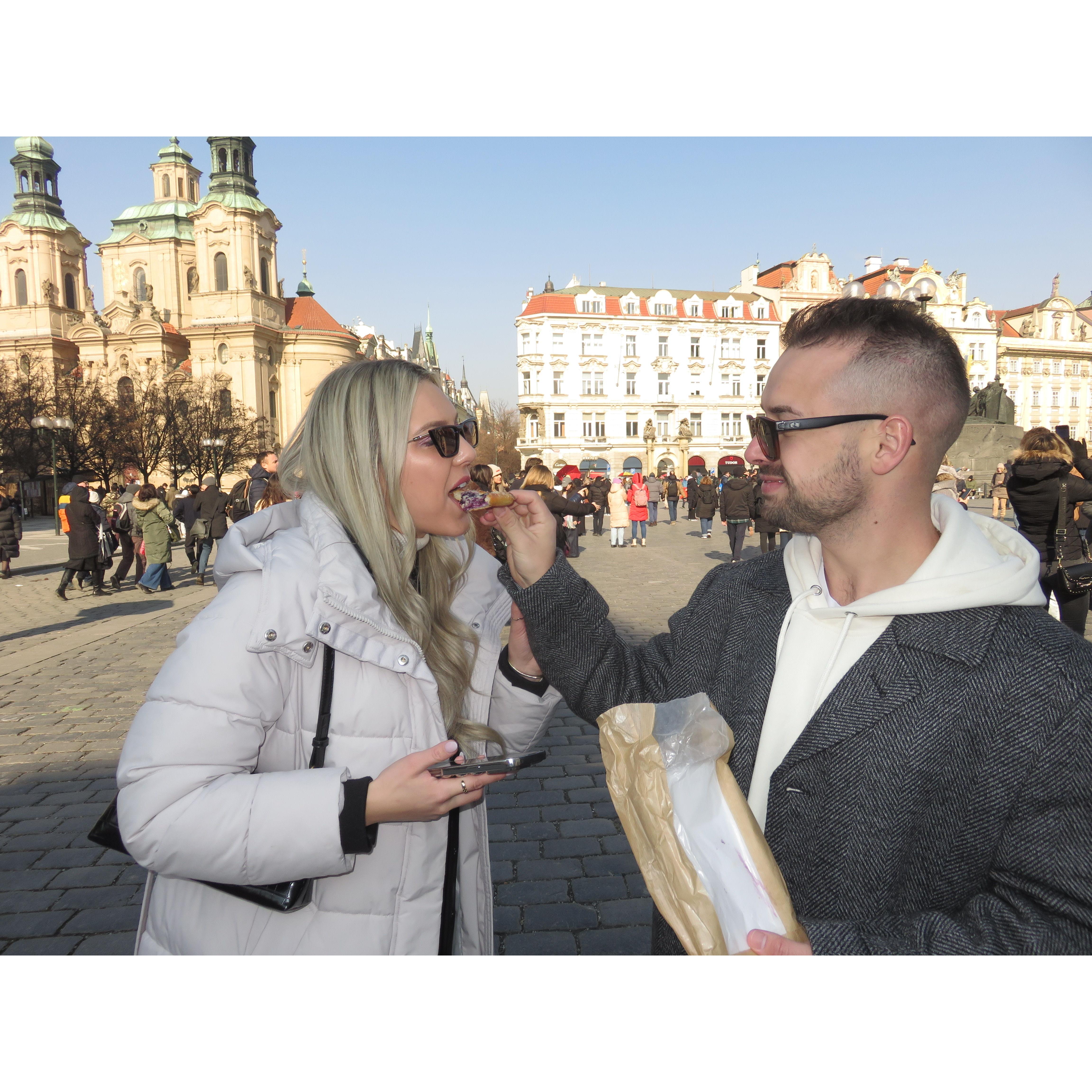Pastires in the Prague square