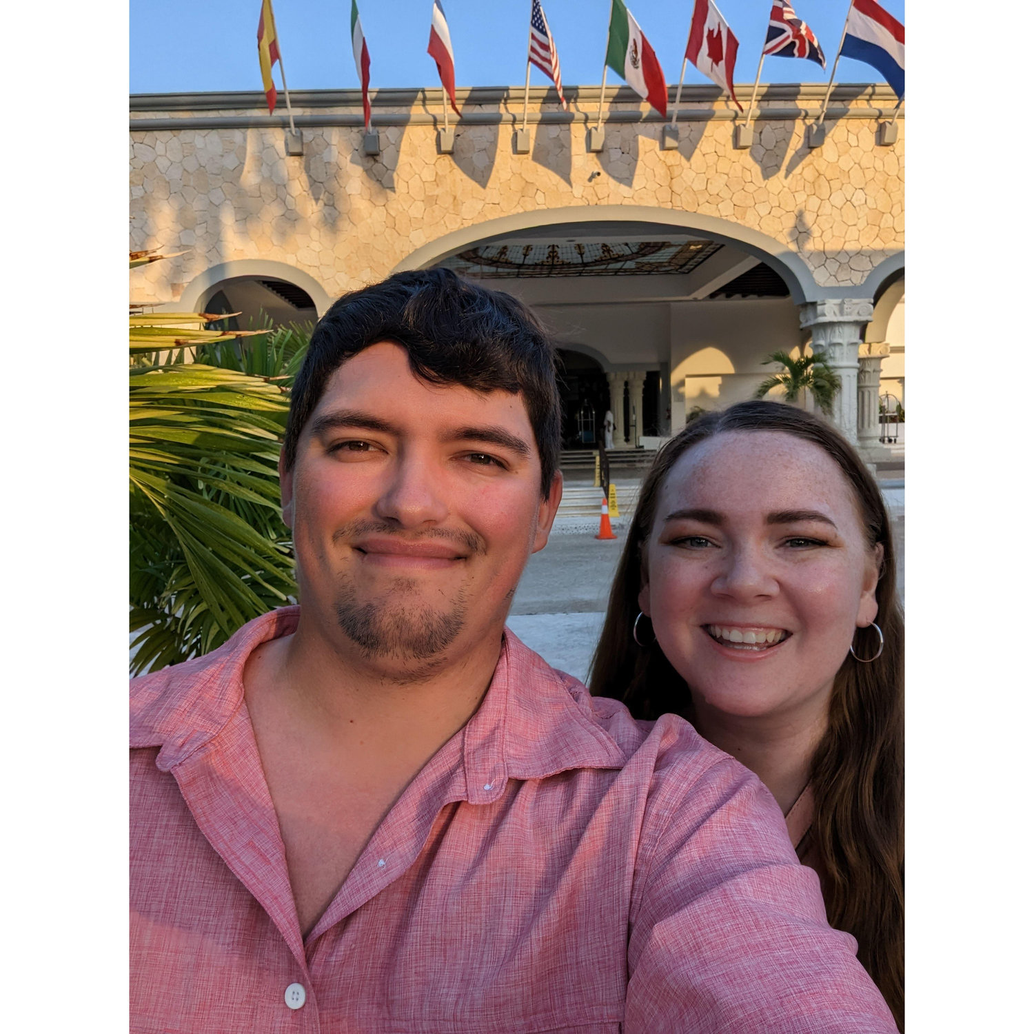 Tom and Tori on vacation in Playa del Carmen to celebrate their 10 year anniversary.