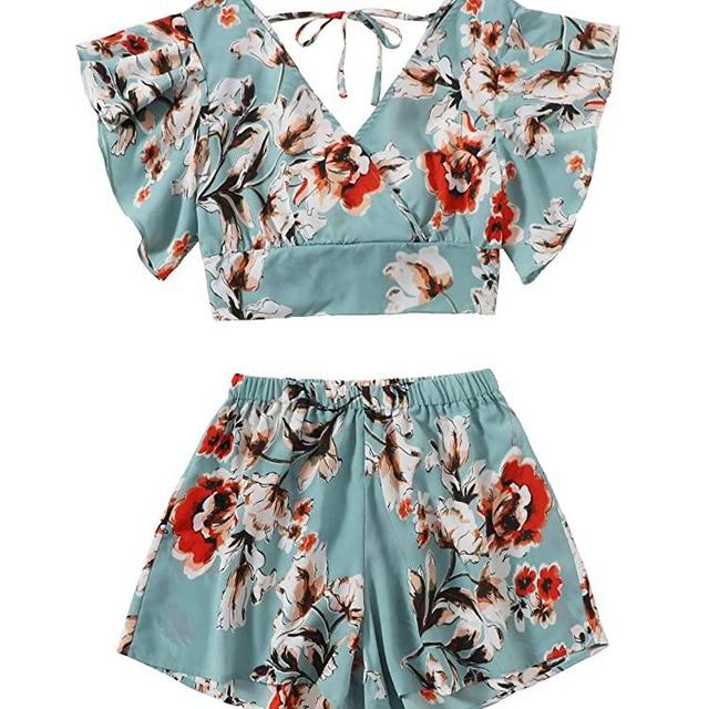 SweatyRocks Women's 2 Piece Boho Butterfly Sleeve Knot Front Crop Top with Shorts Set