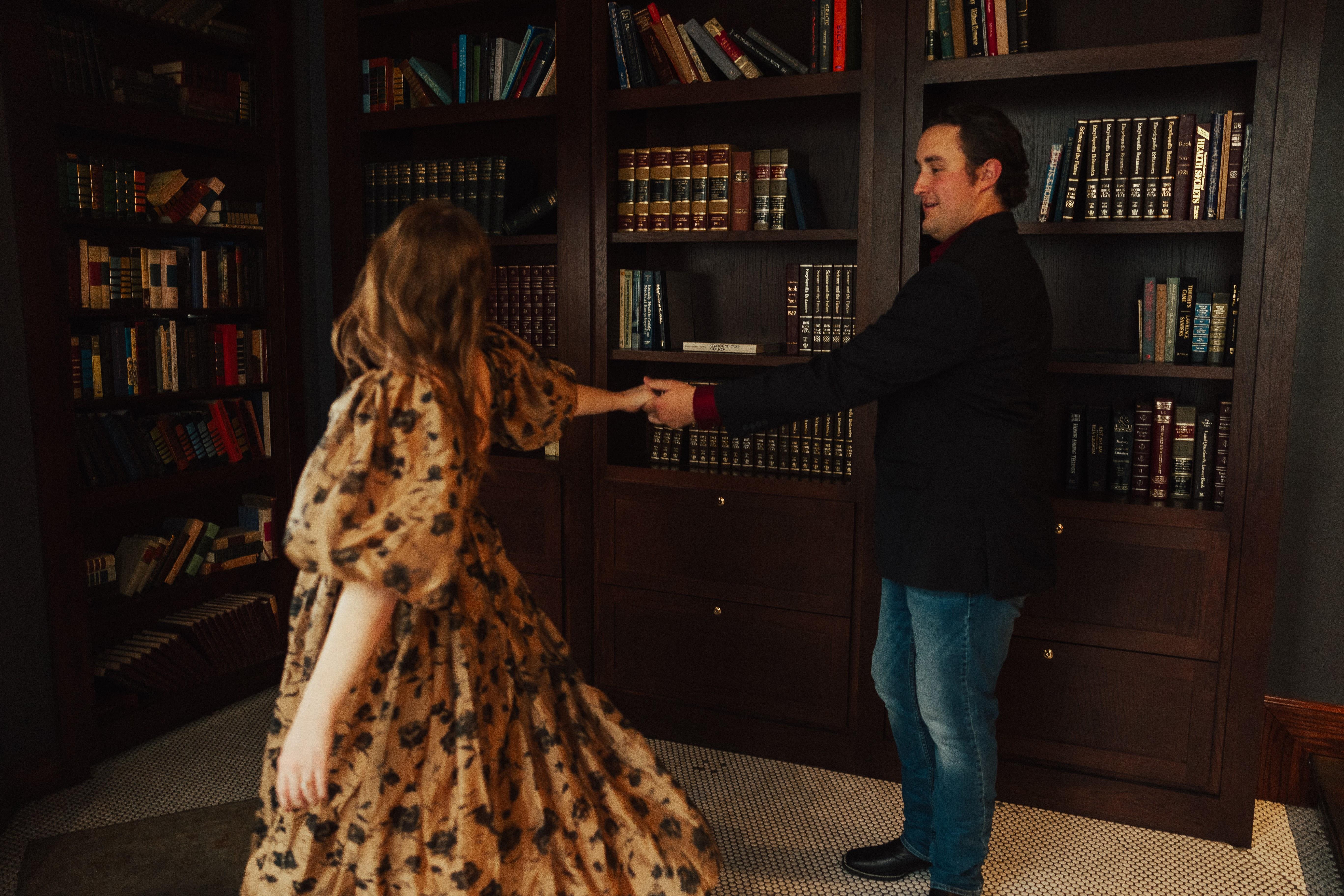 The Wedding Website of Autumn Young and James Loftis